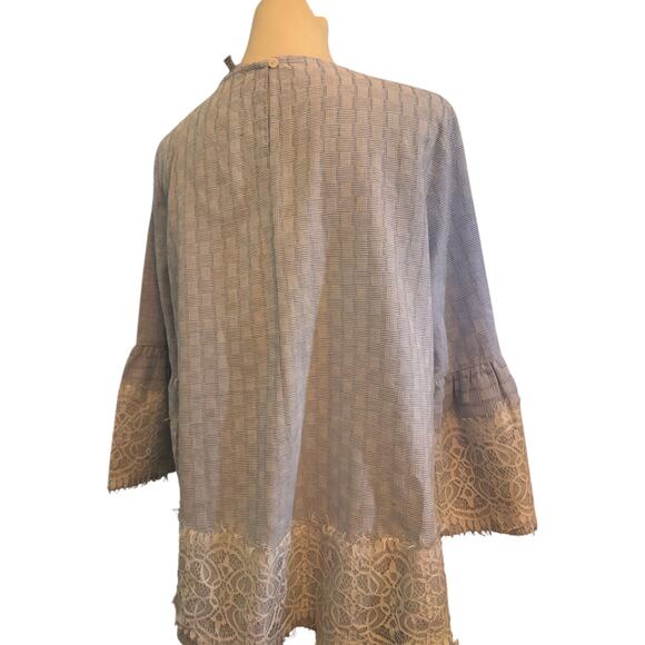 See and Be Seen Blue and White Blouse. Lace trim on sleeves and hem
Size Large - Picture 3 of 5
